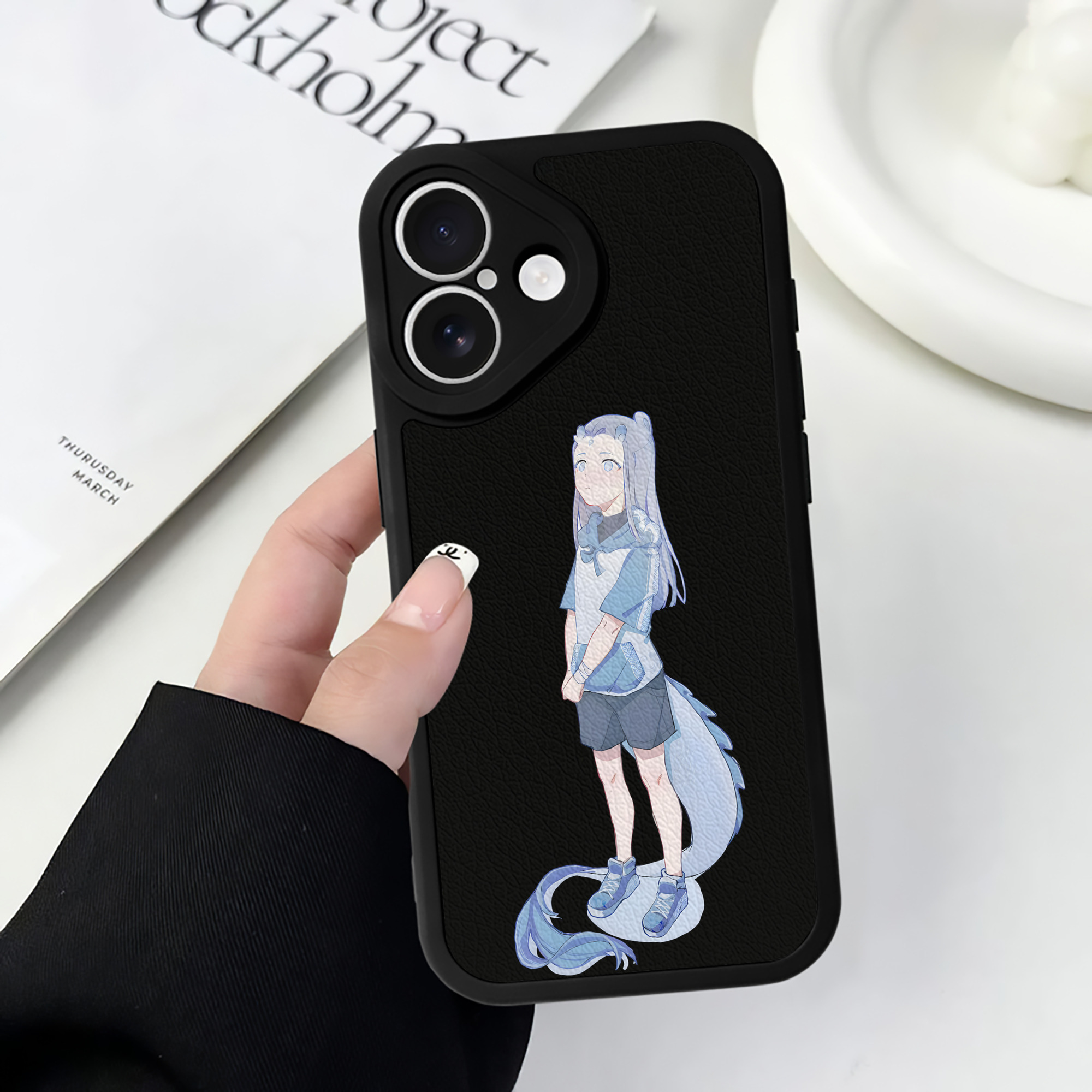 （画像用） Ne Zha 2 ナタ 魔童の大暴れ 【iPhone 16シリーズ対応】シリコンスマホケース（レザー調） 材質：シリコン